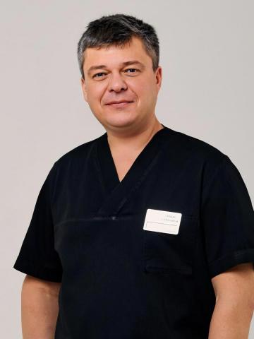 Хирург Виноградов Александр Эдмондович
