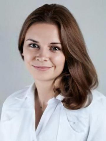 Пародонтолог Дементьева Екатерина Сергеевна