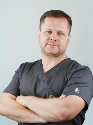 Хирург Пономарев Максим Владимирович Хирург Пономарев Максим Владимирович