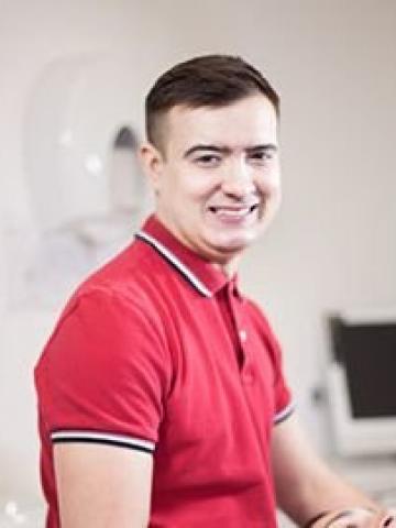 Ортодонт Смирнов Олег Сергеевич Ортодонт Смирнов Олег Сергеевич