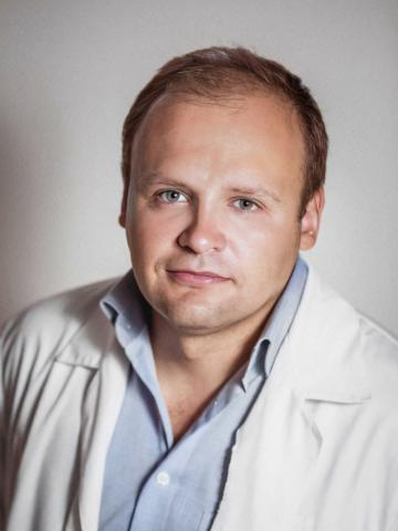 Хирург Уваров Евгений Владимирович Хирург Уваров Евгений Владимирович