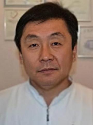 Терапевт Ким Ванадий Андреевич