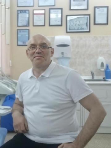 Хирург Матурин Руфат Шавкатович