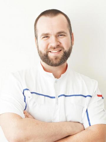 Хирург Хлус Денис Валерьевич Хирург Хлус Денис Валерьевич