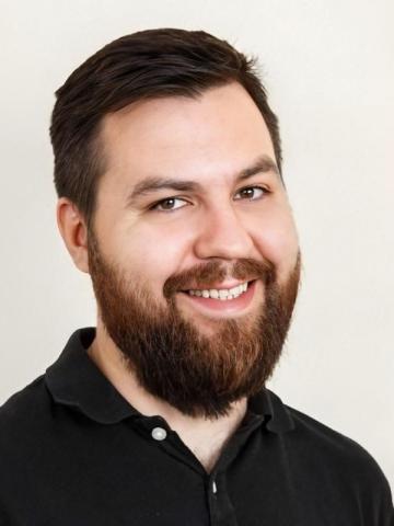 Имплантолог Вали Михаил Анатольевич