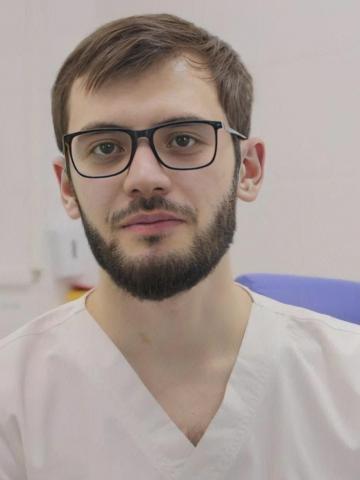 Эстетический стоматолог Точиев Идрис Джамлилович