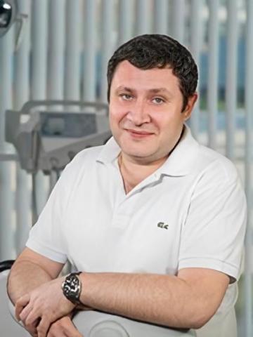 Терапевт Аветисян Армен Араевич