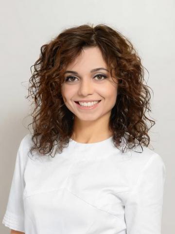 Терапевт Гезалова Нана Кареновна