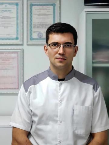 Ортопед Самарьянц Артем Арсенович