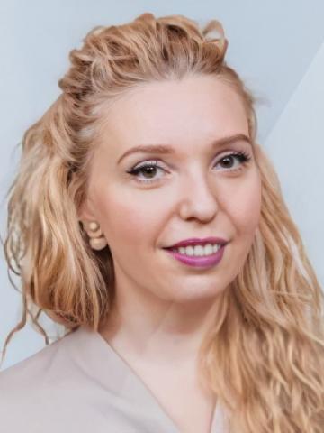 Пародонтолог Вайцнер Елена Юрьевна