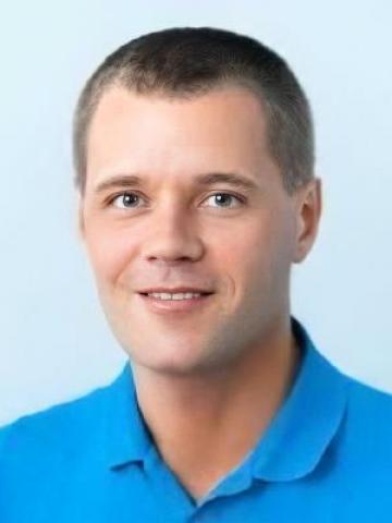 Хирург Кострюков Денис Анатольевич