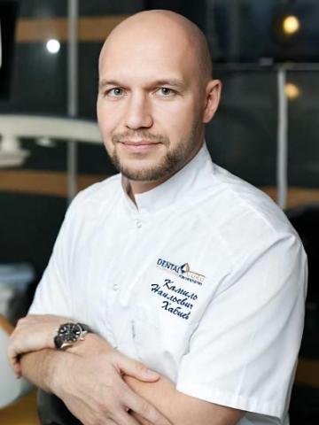 Имплантолог Хабиев Камиль Наильевич Имплантолог Хабиев Камиль Наильевич