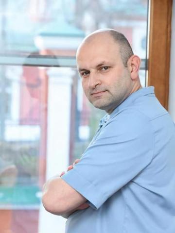 Терапевт Эль-Лулу Маруан Фахти