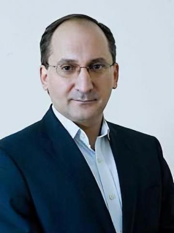 Эндодонтист Егоян Арсен Сергеевич