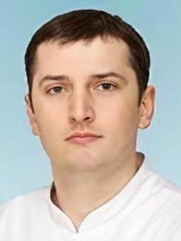 Ортопед Магадов Валерий Магомедович