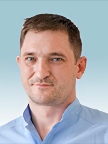 Имплантолог Павлов Сергей Эдуардович