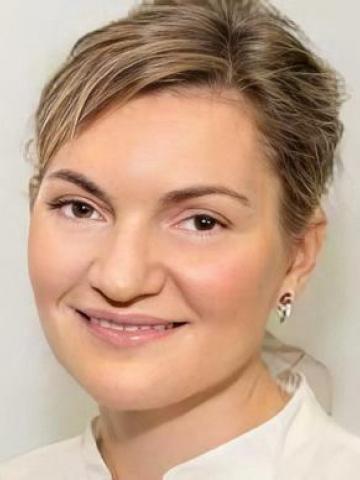 Пародонтолог Соловьева Ирина Владимировна Пародонтолог Соловьева Ирина Владимировна