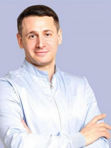 Ортодонт Селезнев Дмитрий Александрович