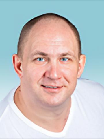 Хирург Махов Роман Владимирович