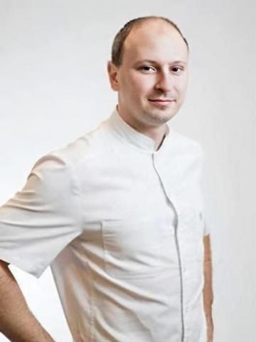 Ортопед Корнеев Максим Сергеевич Ортопед Корнеев Максим Сергеевич