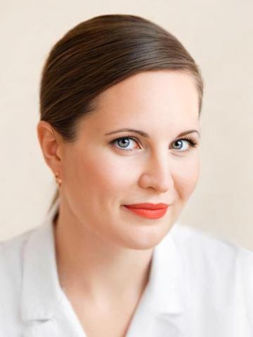 Пародонтолог Титова Татьяна Вячеславовна Пародонтолог Титова Татьяна Вячеславовна