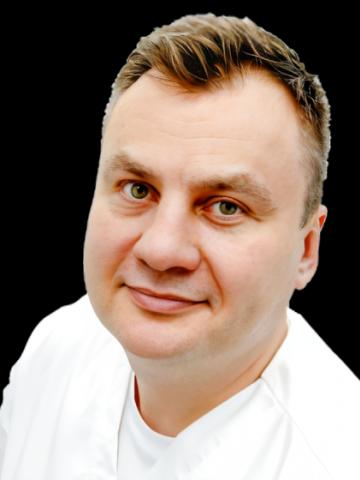 Хирург Зыкин Дмитрий Васильевич