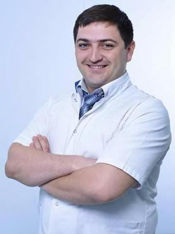 Хирург Дзуев Беслан Юрьевич