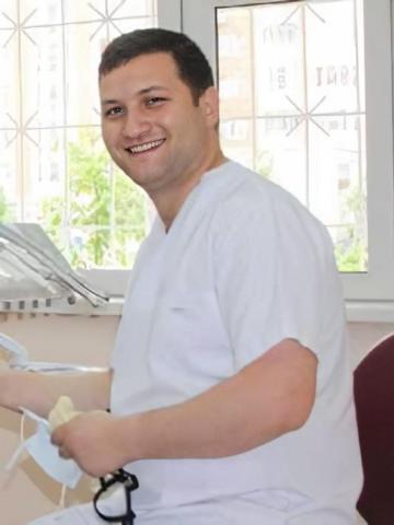 Терапевт Гулиев Рамин Видадиевич