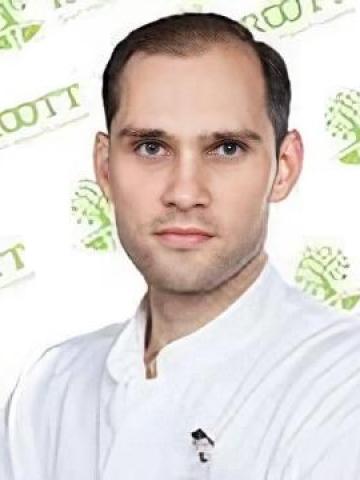 Пародонтолог Амиров Рамиль Шавкатович