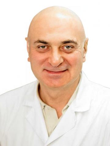 Хирург Асамбиани Николай Муртазович