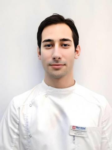 Ортодонт Ахмедханов Джамалутдин Алиевич