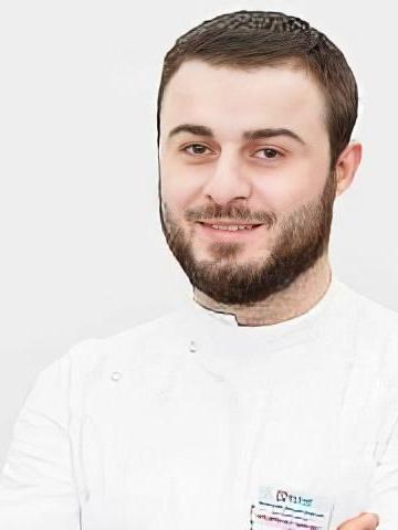 Терапевт Магомедов Магомед Омарович