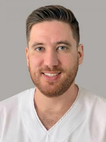 Хирург Смирнов Алексей Евгеньевич