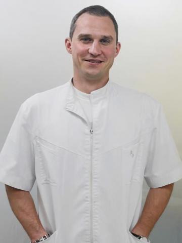 Хирург Плаксин Николай Львович