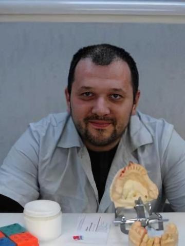 Ортодонт Крашенинников Олег Витальевич