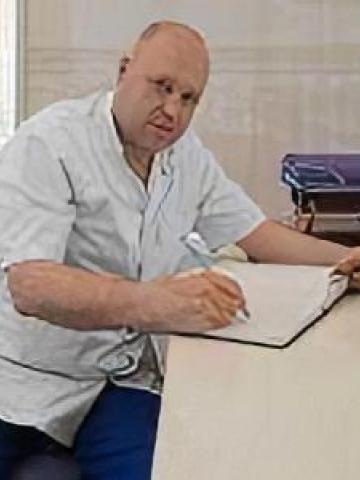 Имплантолог Цикарлис Янис Янисович Имплантолог Цикарлис Янис Янисович