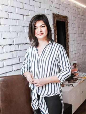 Гигиенист Чуракаева Евгения Дмитриевна