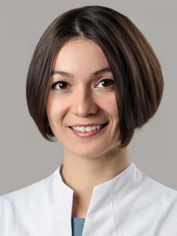 Ортодонт Кальченко Виолетта Валерьевна