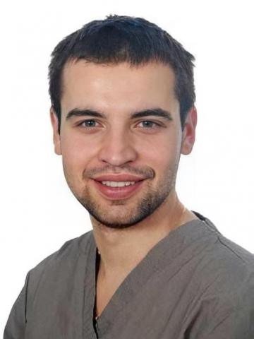 Хирург Стамболиев Иван Атанасов Хирург Стамболиев Иван Атанасов