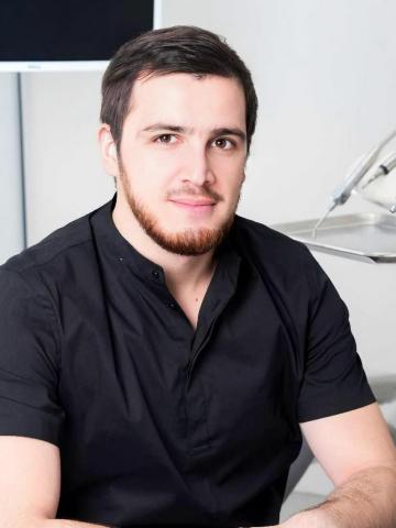 Ортопед Темирханов Рамазан Усманович Ортопед Темирханов Рамазан Усманович