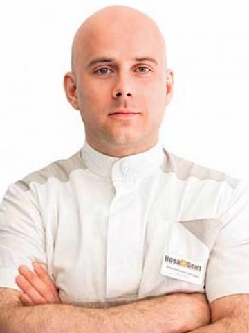 Пародонтолог Грибоедов Павел Олегович