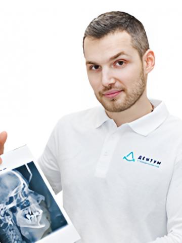 Хирург Оконешников Владимир Андреевич