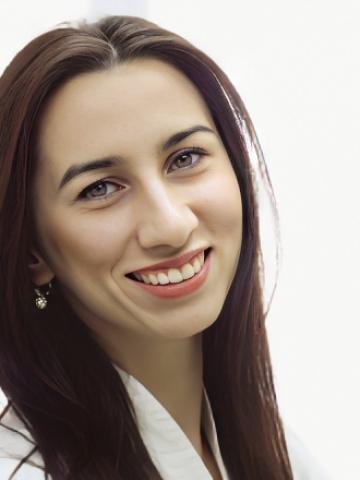 Ортодонт Лугуева Джамилат Шамильевна