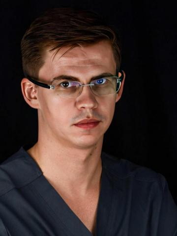 Хирург Зражевский Сергей Александрович