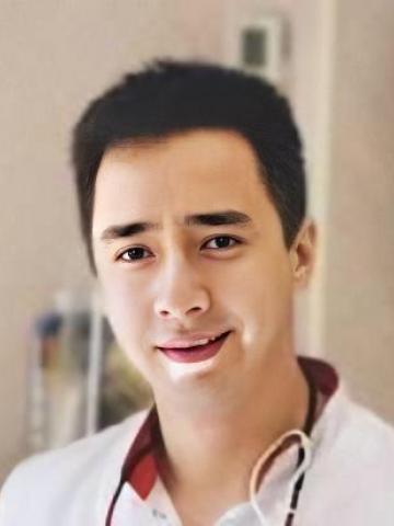 Ортопед Исмаилов Рустам Евгеньевич