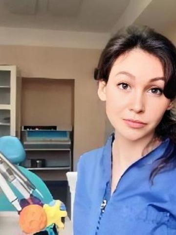 Ортодонт Агапова Оксана Сергеевна Ортодонт Агапова Оксана Сергеевна