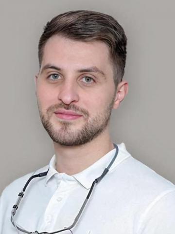 Ортопед Бацазов Георгий Русланович