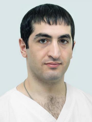 Терапевт Булоян Георгий Александрович