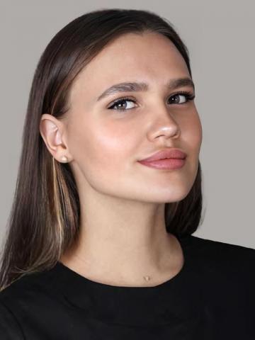 Ортодонт Шкабрика Валентина Андреевна