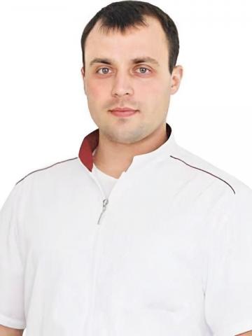 Терапевт Комаров Олег Васильевич